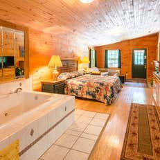 Highland Hills Motel and Cabins – A Master Hosts Resort