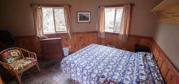 Photo of North Yellowstone Lodge & Hostel