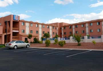 Photo of Motel 6 Page