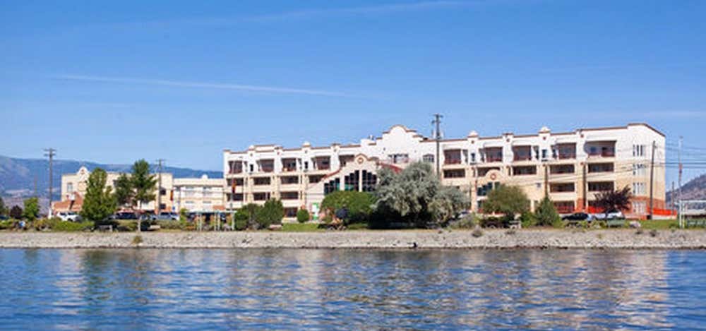 Photo of Holiday Inn & Suites Osoyoos, an IHG Hotel