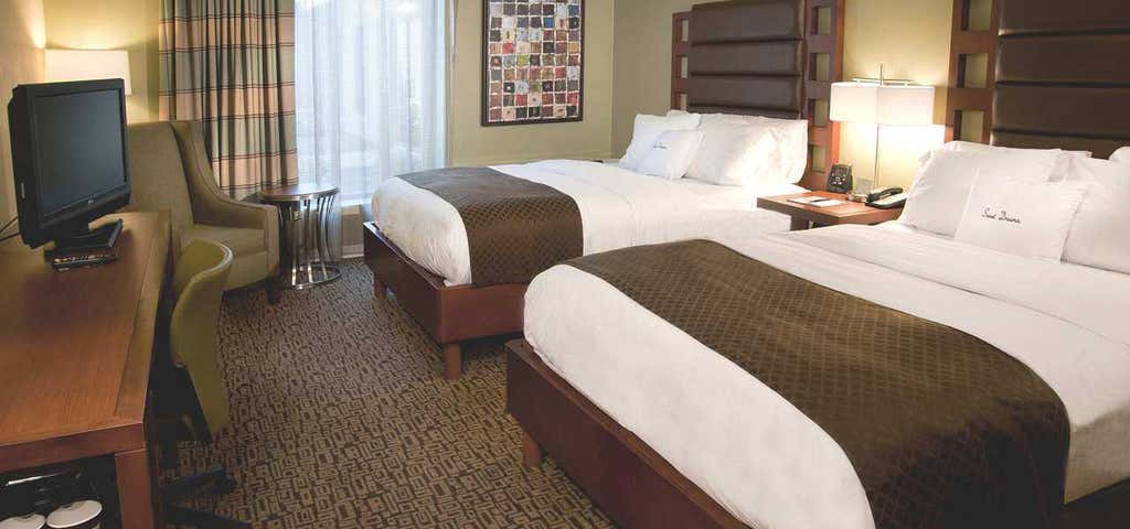 Photo of DoubleTree by Hilton Hotel Collinsville - St. Louis