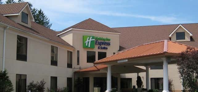 Photo of Holiday Inn Express & Suites Great Barrington - Lenox Area
