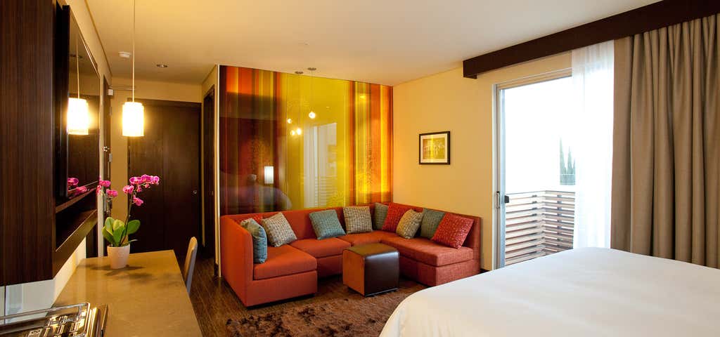 Photo of Sirtaj Hotel Beverly Hills