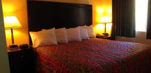 Club Hotel Nashville Inn & Suites
