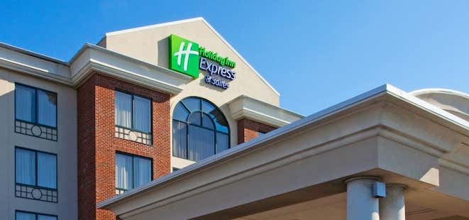 Photo of Holiday Inn Express & Suites Rochester
