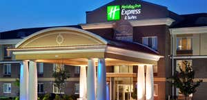 Holiday Inn Express & Suites Altoona-Des Moines, an IHG Hotel