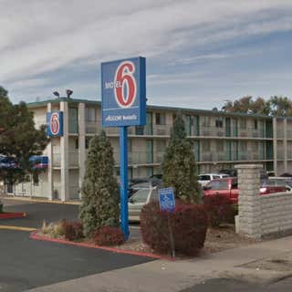 Motel 6 Denver Central - Federal Boulevard