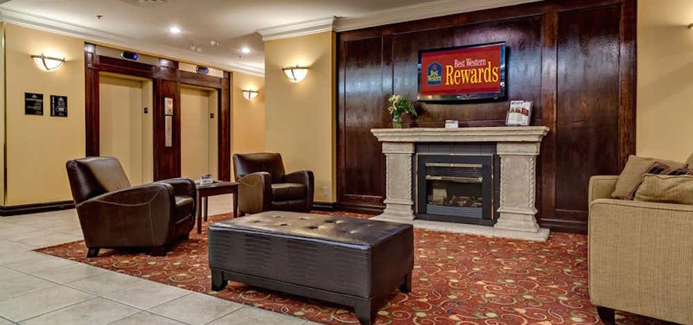 Photo of Best Western Plus Suites Downtown