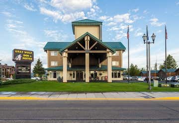 Photo of Gray Wolf Inn & Suites