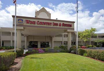 Photo of Best Western PLUS Wine Country Inn and Suites