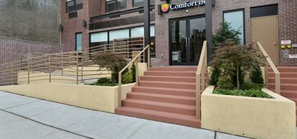 Photo of Comfort Inn Manhattan Midtown West