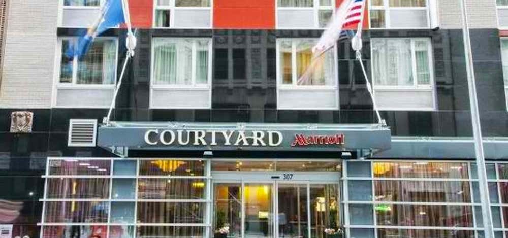 Photo of Courtyard New York Manhattan/Fifth Avenue