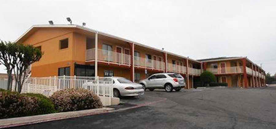 Photo of Quality Inn and Suites Six Flags - Arlington
