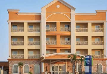 Photo of Holiday Inn Express & Suites Galveston West-Seawall, an IHG Hotel
