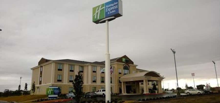 Photo of Holiday Inn Express & Suites Schulenburg, an IHG Hotel