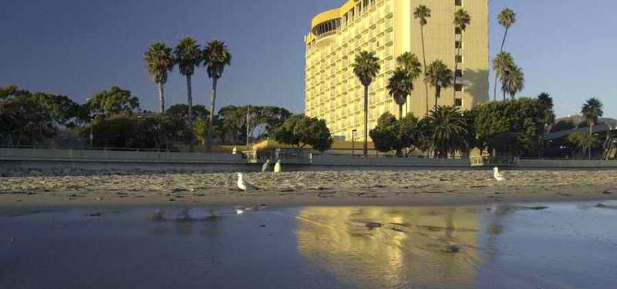Photo of Crowne Plaza Ventura Beach