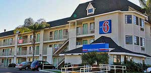 Motel 6 Buena Park - Knotts Berry Farm/Disneyland