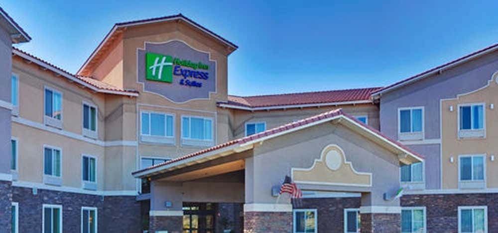 Photo of Holiday Inn Express & Suites Beaumont