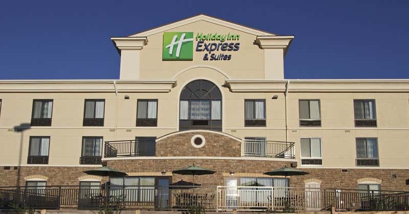 Holiday Inn Express & Suites Colorado SpringsFirst & Main