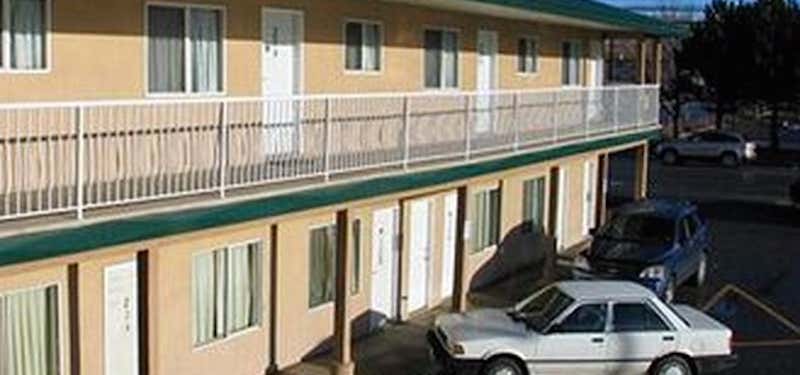 Photo of Intown Inn & Suites