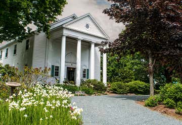 Photo of Anne's White Columns Inn