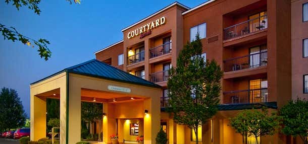 Photo of Courtyard Beckley