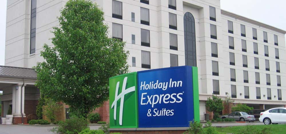 Photo of Holiday Inn Express & Suites Bloomington, an IHG Hotel