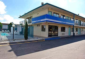 Photo of Motel 6 Carlsbad, Nm