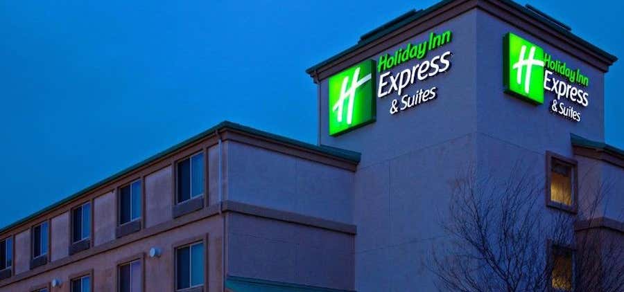 Photo of Holiday Inn Express & Suites Elk Grove Central - HWY 99