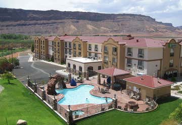 Photo of Holiday Inn Express & Suites Moab