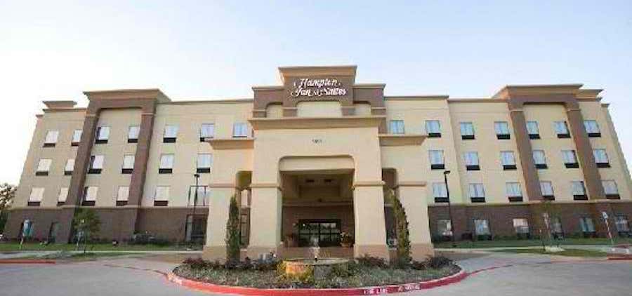 Photo of Hampton Inn & Suites Dallas-DeSoto