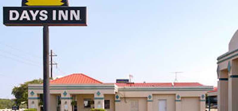 Photo of Days Inn by Wyndham South Fort Worth
