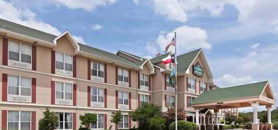 Photo of Country Inn & Suites by Radisson, Fort Worth, TX