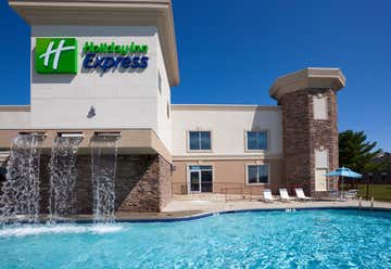 Photo of Holiday Inn Express Wisconsin Dells
