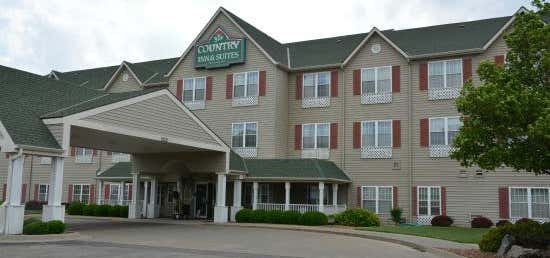 Photo of Country Inn & Suites by Radisson, Salina, KS