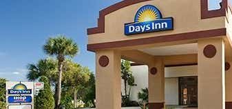 Photo of Days Inn by Wyndham Orlando Conv. Center/International Dr