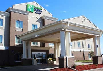 Photo of Holiday Inn Express & Suites Albert Lea - I-35