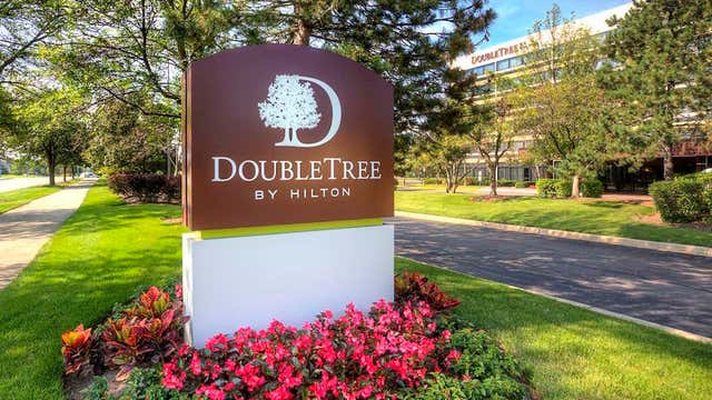 DoubleTree by Hilton Hotel Fort Lee - George Washington Bridge, Fort Lee -  NJ | Roadtrippers