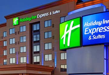 Photo of Holiday Inn Express & Suites Ottawa West – Nepean