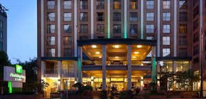 Holiday Inn Vancouver Downtown & Suites