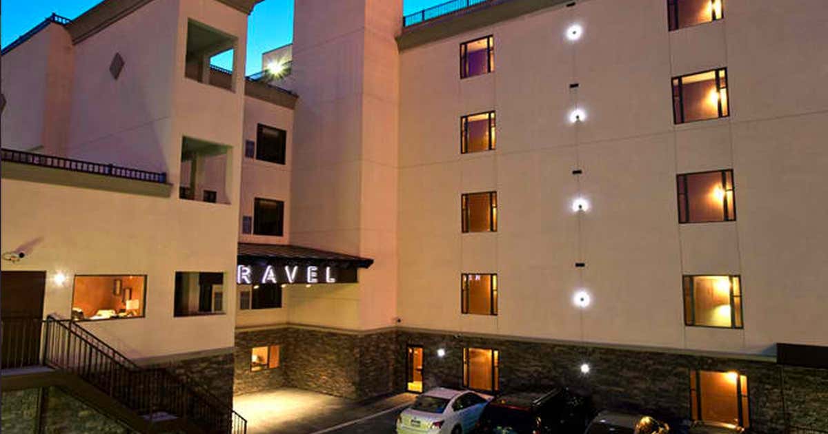 Ravel Hotel Trademark Collection, Long Island City Roadtrippers