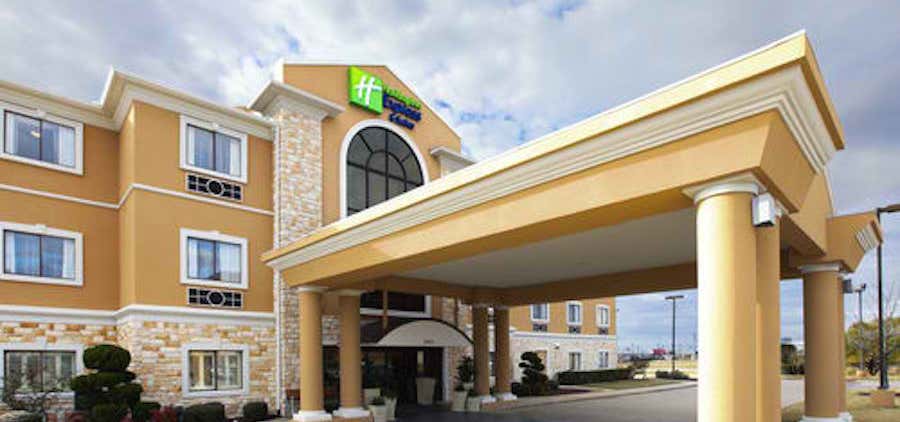 Photo of Holiday Inn Express & Suites Greenville, an IHG Hotel