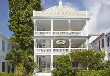Photo of Island City House Hotel