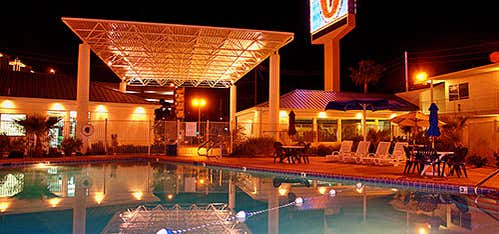 Photo of Motel 6 Las Vegas - Tropicana