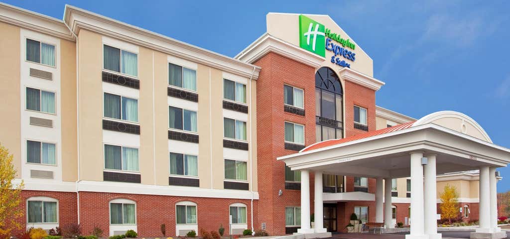 Photo of Holiday Inn Express & Suites Niagara Falls, an IHG Hotel