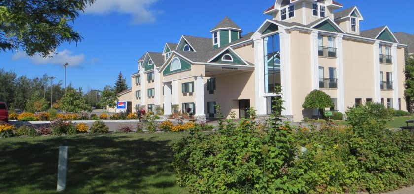 Photo of Bayside Hotel of Mackinac