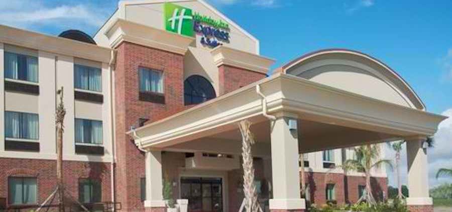 Photo of Holiday Inn Express Hotel & Suites Winnie