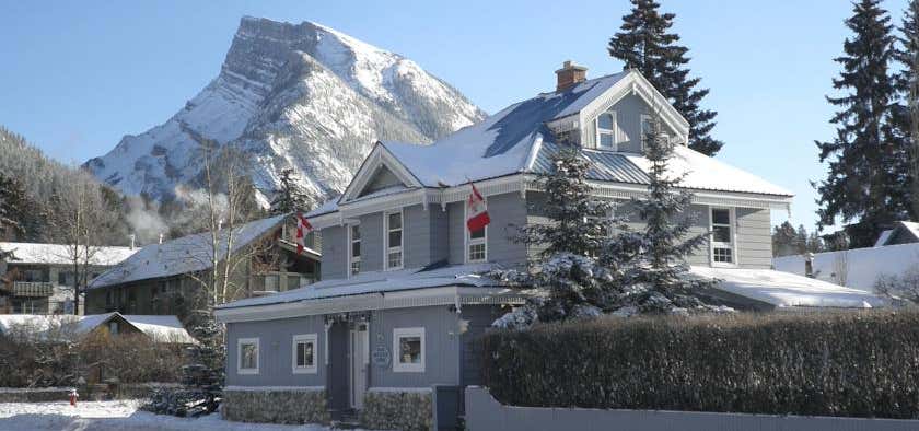 Photo of Blue Mountain Lodge Banff