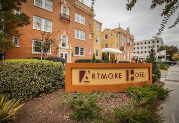 Photo of Artmore Hotel