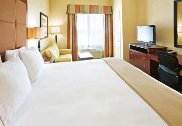 Photo of Holiday Inn Express & Suites Dallas East - Fair Park